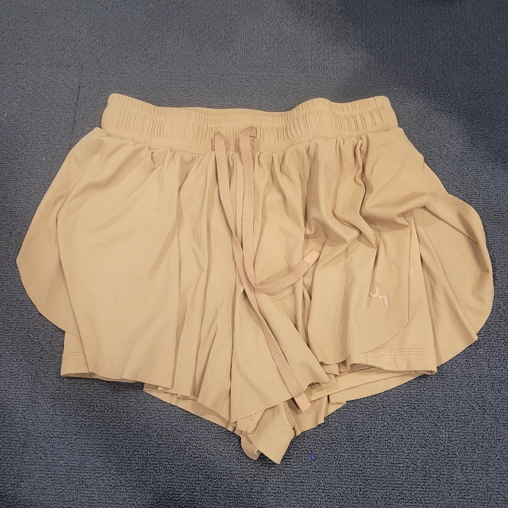 JOYLAB Tan Women's Shorts